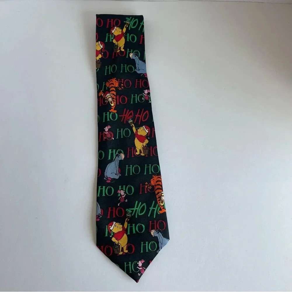 Vintage Winnie the Pooh Christmas Neck Tie Ho Ho Ho Santa Hat Tigger - Picture 3 of 6